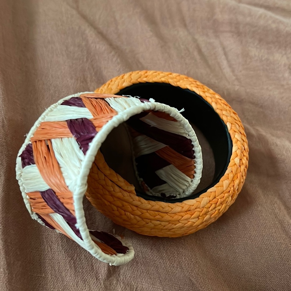 Colorful beach bracelets from Zara